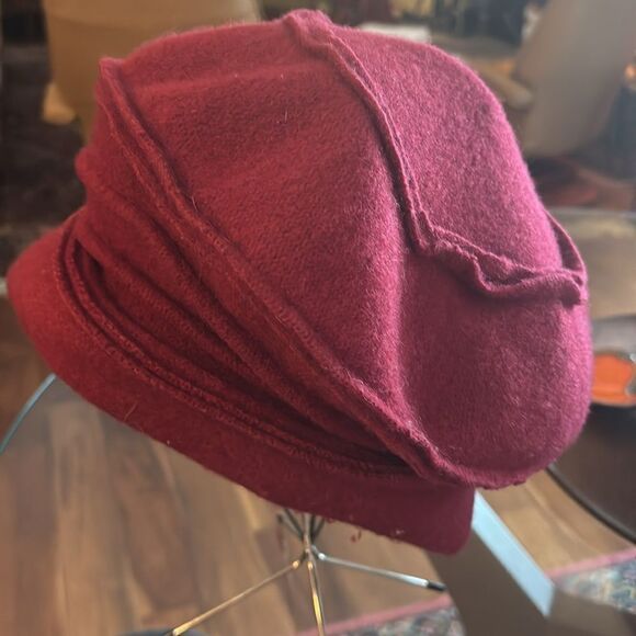Vintage 100% Wool Hat with Rosettes